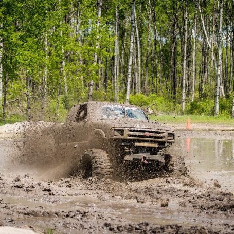 mud bog, truck, dirty-2358844.jpg